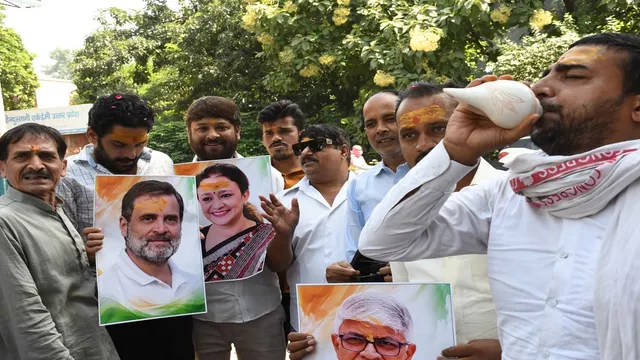 जश्न में डूबे संगम नगरी के कांग्रेस कार्यकर्ता, शंखनाद कर आराधना मिश्रा को दी प्रदेश अध्यक्ष बनने की बधाई