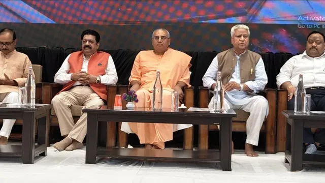 'भारत ही दिखा सकता है दुनिया को सुख और शांति का मार्ग', अलीगढ़ में संपर्क प्रमुख रामलाल बोले- RSS राष्ट्र निर्माण में जुटा