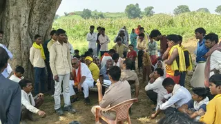 घोरावल में वृद्ध की संदिग्ध मौत, गले पर मिले निशान से हत्या की आशंका।