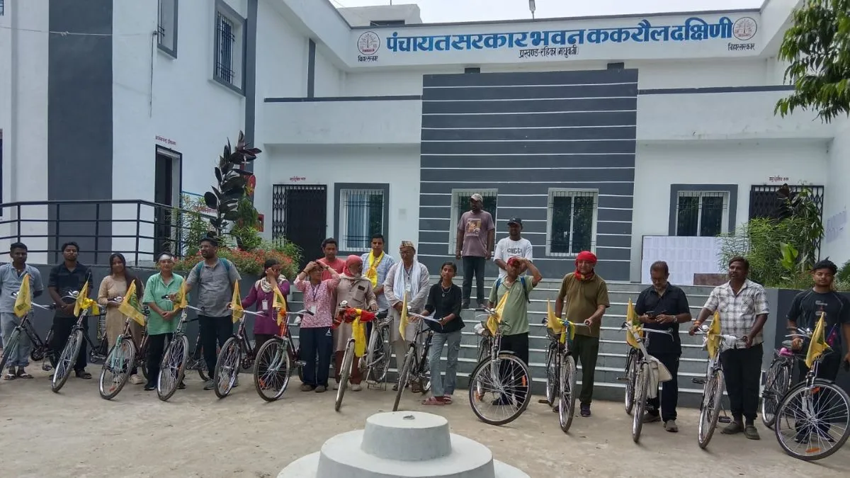 dr anil joshi cycle yatra reach madhubani environment awareness 1