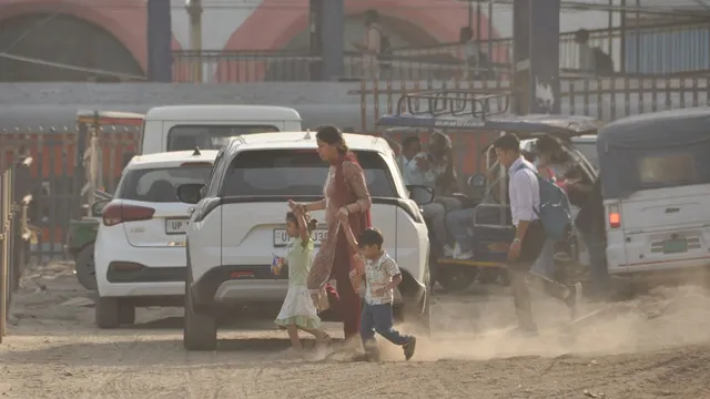 'अमृत भारत' योजना या 'धूल का जंक्शन', गाजियाबाद स्टेशन पर यात्रियों का सांस लेना मुश्किल