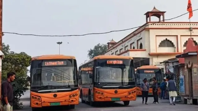 वृंदावन को बड़ी सौगात: चार रूटों पर दौड़ेंगी 14 सीटर 100 इलेक्ट्रिक बसें, ई-रिक्शा के जाल से मिलेगी राहत