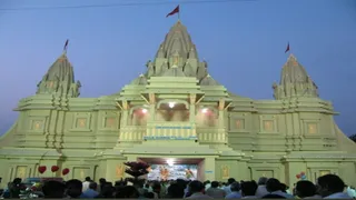 लंदन के लक्ष्मी नारायण मंदिर जैसा भव्य पूजा पंडाल बनेगा। जागरण