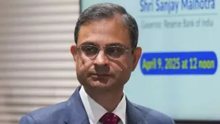 आरबीआई गवर्नर संजय मल्होत्रा ने बढ़ते वैश्विक कर्ज पर जताई चिंता (फाइल फोटो)