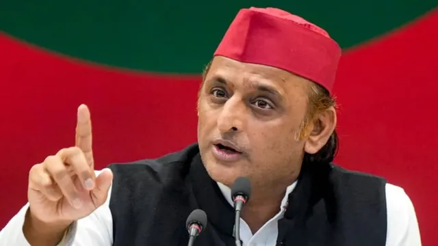 संभल में सपा का मास्टरस्ट्रोक: क्या पुराना चेहरा या 'छिपा रुस्तम' बनेगा उम्मीदवार, गेम प्लान की अंदरूनी कहानी
