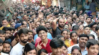 तीन दिन की छुट्टी में वृंदावन में उमड़ा श्रद्धा का सैलाब।