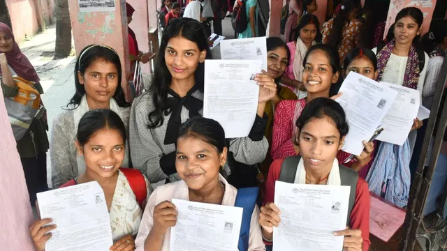 बीआरए बिहार विश्वविद्यालय स्नातक फोर्थ सेमेस्टर परीक्षा, एडमिट कार्ड को लेकर छात्रों की परेशानी
