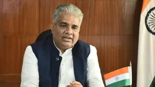 ब्रीडिंग सेंटर से खुले आसमान में छोड़े गए गोडावण पक्षी, भूपेंद्र यादव बने साक्षी