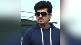एक्टर मनु कृष्णा।
