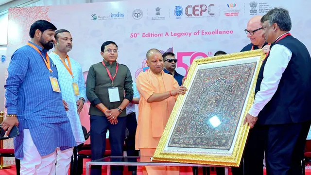 मुख्यमंत्री योगी ने भदोही से विपक्ष को घेरा, कहा - पहले परिवारवाद का था बोलबाला अब युवाओं का बनाया जा रहा भविष्य