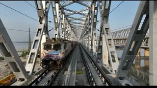 उत्तर से दक्षिण बिहार अब और करीब, 2400 करोड़ का नया मोकामा रेल पुल तैयार; 3 ट्रैक से दौड़ेंगी ट्रेनें