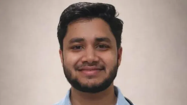 डेढ़ साल की उम्र में पिता को खोया, मां ने संभाला; लखीसराय के विशाल राज ने NEET PG में हासिल की शानदार रैंक