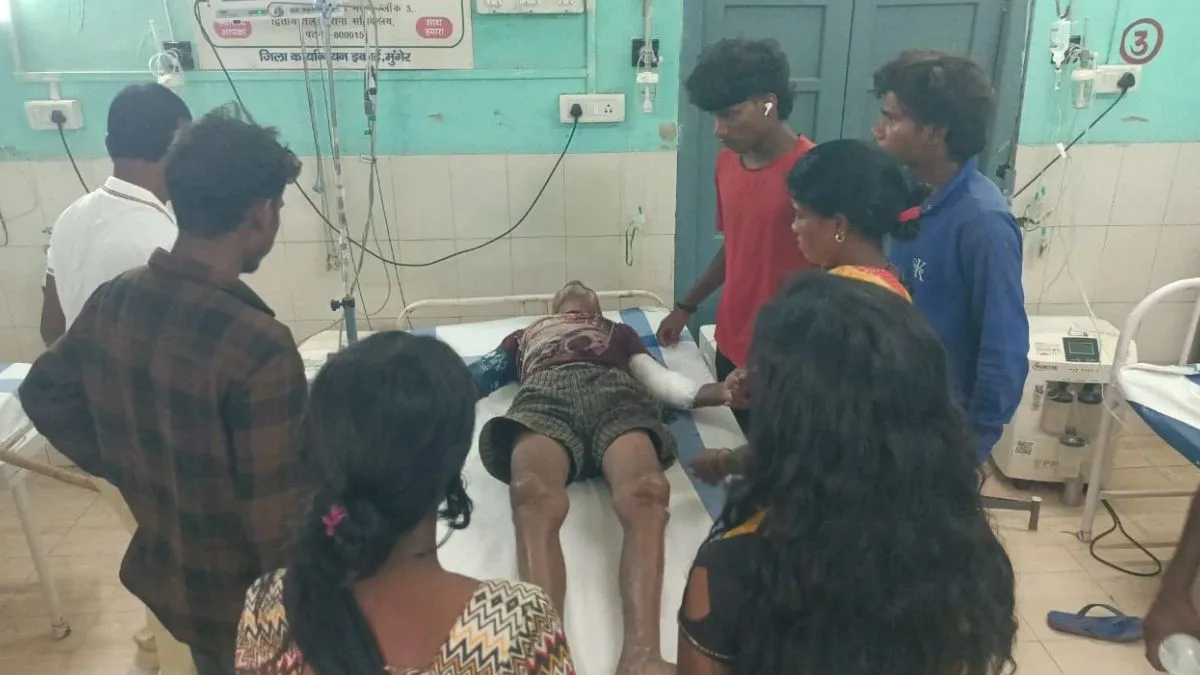 Munger Son Attacks Father with Axe Severely Cuts Hand (1)