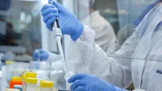 रूस में टूटी हुई टेस्ट ट्यूब से फैला न्यूमोनिक प्लेग(प्रतीकात्मक तस्वीर: रॉयटर्स)