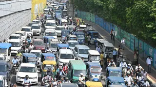 पालीटेक्निक चौराहे पर लगा जाम। जागरण