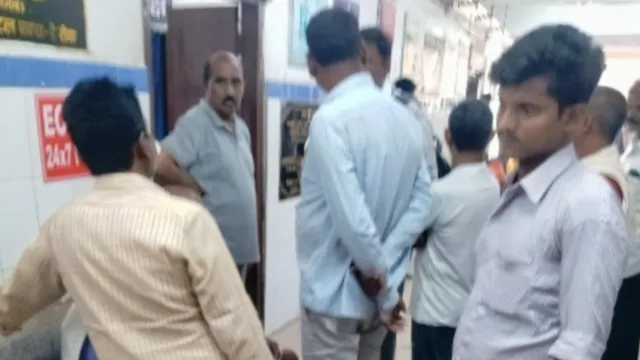 तेलंगाना से गया पिंडदान, फिर अयोध्या की राह... बक्सर गंगा पुल पर श्रद्धालुओं की बस ट्रक से भिड़ी, 18 घायल