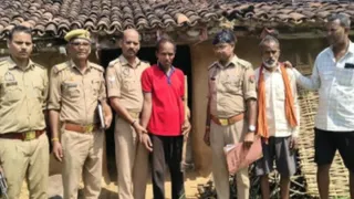 सोनभद्र में अंधविश्वास के कारण बुजुर्ग पर कुल्हाड़ी से जानलेवा हमला, आरोपी गिरफ्तार।