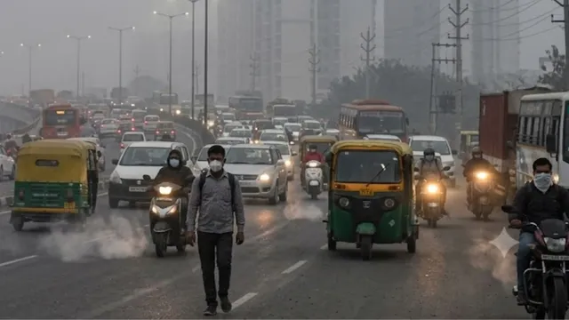गाजियाबाद में गहराया सांसों का संकट: AQI 248 पहुंचा, वेव सिटी और लोनी 'रेड जोन' में दर्ज

