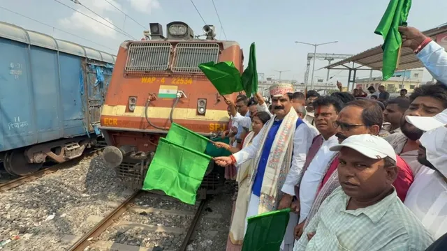 लहेरियासराय में जोगबनी दानापुर इंटरसिटी का ठहराव, पटना और सीमांचल से सीधा जुड़ाव
