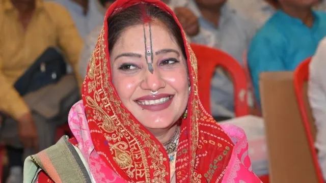 वृंदावन में कथावाचक इंदुलेखा को मिली लॉरेंस बिश्नोई गैंग के नाम से धमकी, श्रीराधा केलिकुंज आश्रम के बाहर हुई धक्का-मुक्की
