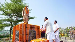 कैलाशपति मिश्र की जयंती पर भावभीनी श्रद्धांजलि अर्पित की