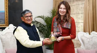 भारत में रोमानिया की राजदूत सेना लतीफ ने पंजाब के राज्यपाल गुलाब चंद कटारिया से शिष्टाचार भेंट की।