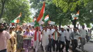‘वोट बचाओ, देश बचाओ’ के नारे के साथ कांग्रेस ने निकाला रोष मार्च।