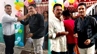 तस्कर को केक खिलाते पुलिसकर्मी। फोटो जागरण