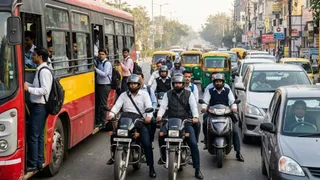 कर्मचारी औसतन कितने रुपये मासिक यात्रा पर खर्च करते हैं? (AI जेनेरेटेड)
