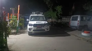 इनामी बदमाश को पकड़ने गई STF पर हमला, 4 जवान घायल; 3 हमलावर गिरफ्तार