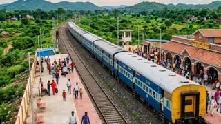Sabour Katihar Pooja Special Train: दुर्गापूजा, दीपावली और लोक आस्था के महापर्व छठ के दौरान सुगम यात्रा।