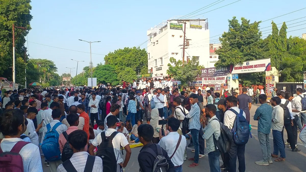allahabad university students mahajutan