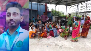 युवक की फाइल फोटो व पोस्टमार्टम परिसर में विलाप करतीं मां को दिलासा देते लोग। जागरण