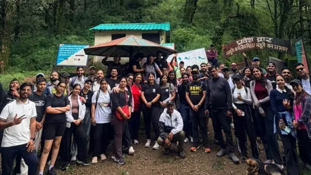 छिपे रास्तों और कहानियों की खोज.. दून के युवाओं ने बना दी ट्रेकिंग कम्युनिटी
