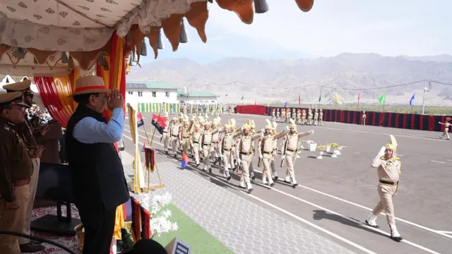 लद्दाख में बढ़ेगी पुलिस की ताकत, 114 एसपीओ शामिल; नए जिलों में होगी तैनाती, 24 फैमिली क्वार्टर्स का भी उद्घाटन