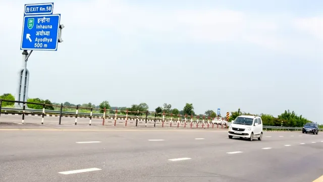 पूर्वांचल एक्सप्रेसवे पर जंपिंग बनी जानलेवा, हर झटके पर मंडरा रहा हादसे का खतरा
