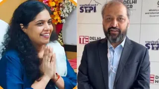 श्रुति गंगवार और उनके पति सुबोध सचान।