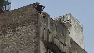 दालमंडी में आखिरी 6 मकान भी जमींदोज।