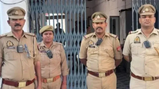 क्या ड्यूटी पर हर पुलिसवाले को पहनना होगा बॉडी कैमरा? जंतर-मंतर प्रदर्शन को लेकर HC का बड़ा आदेश

