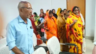 आवास योजना के नाम पर महिलाओं से ठगी