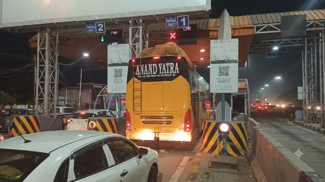 महीने में 18 करोड़ का खेल, ग्रेटर नोएडा से चल रहा अवैध बसों का 'सिंडिकेट', हादसों के बाद सो रहा प्रशासन
