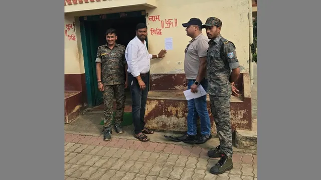 JSSC-CGL पेपर लीक: मास्टरमाइंड के साले की गिरफ्तारी को CID की गिरिडीह में दबिश, घर पर चिपकाया इश्तेहार
