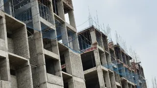 महागामा के महुआरा में निर्माणाधीन सुपरस्पेशलिटी अस्पताल। (फोटो जागरण)