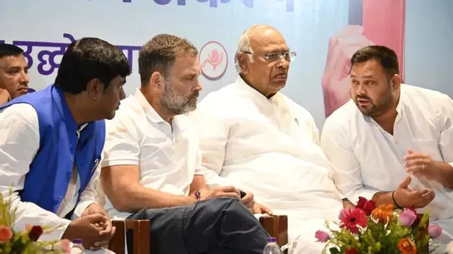 बिहार चुनाव में SIR का असर या हार का बहाना? 9 सीटों के आंकड़े दिखाकर महागठबंधन ने खोला मोर्चा
