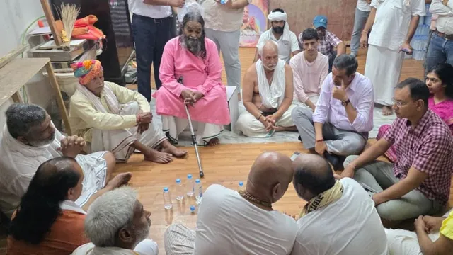 गोवर्धन के मान मंदिर में वही घंटियां बजेंगी, वही कीर्तन होगा... बस रमेश बाबा नहीं होंगे