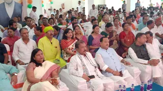 मुजफ्फरपुर में पीएम मोदी का लाइव संबोधन सुनने भाजपा नेता और कार्यकर्ता। जागरण