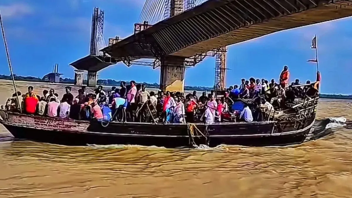Sultanganj Agwani Boat Service Demanded Amidst Vikramshila Setu Closure (1)