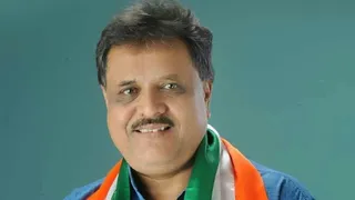 पूर्व कांग्रेसी सांसद वीरजी ठुम्मर का 64 वर्ष की आयु में निधन