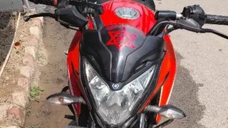 बरामद की गई बाइक। जागरण
