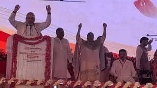 केंद्रीय गृह मंत्री अमित शाह ने कार्यक्रम में शामिल होने वाले लोगों को प्रधानमंत्री नरेंद्र मोदी के जीवन और उनके उद्देश्य से रूबरू कराया। जागरण
